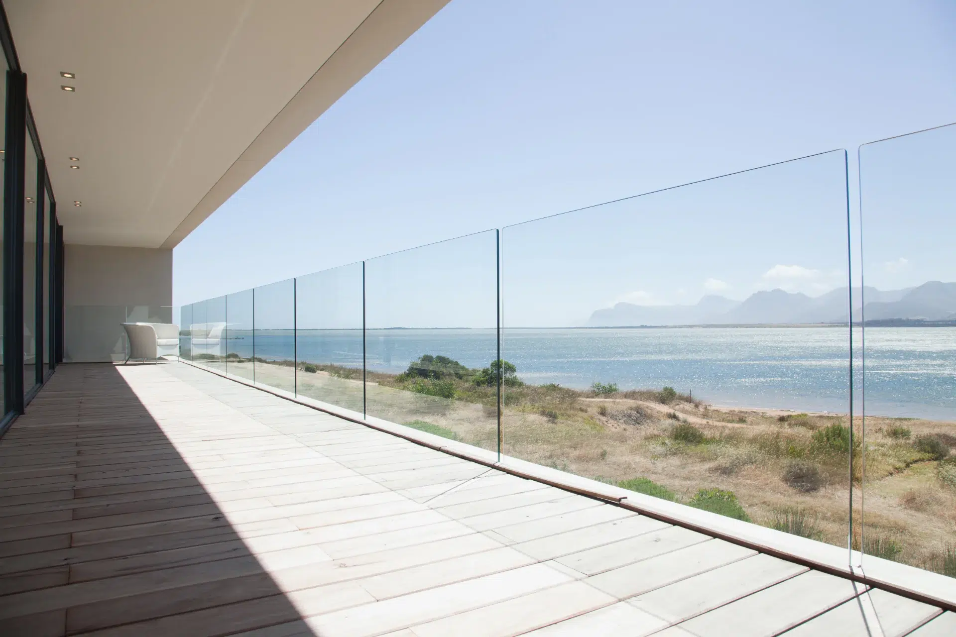 VLX 120 Glass Railing System in Sunrise, FL | Sightline Windows & Doors Sunrise - detail 1